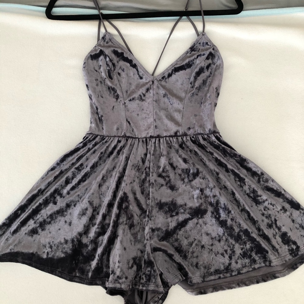 NWT pacsun crushed velvet romper
